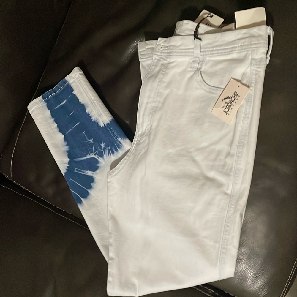 New Jordache Vintage Jeans with a small removable stain , No DMs